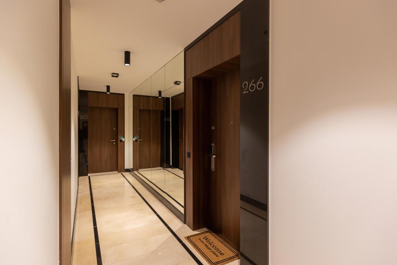 Mennica Residence Central Apartment By Renters Prestige Warsaw Exterior photo