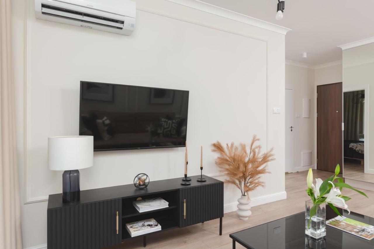 Mennica Residence Central Apartment By Renters Prestige Warsaw Exterior photo